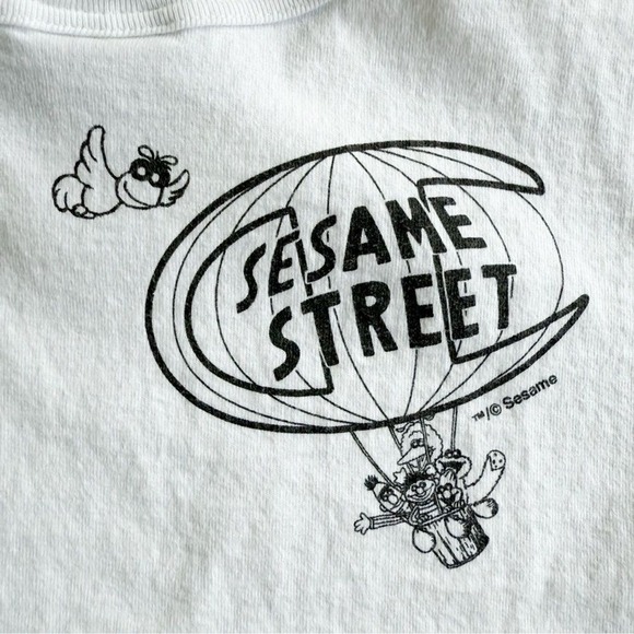 Sesame Street X Champion White Graphic T-shirt Mens Adult (runs slim like XS ?) - Picture 8 of 16